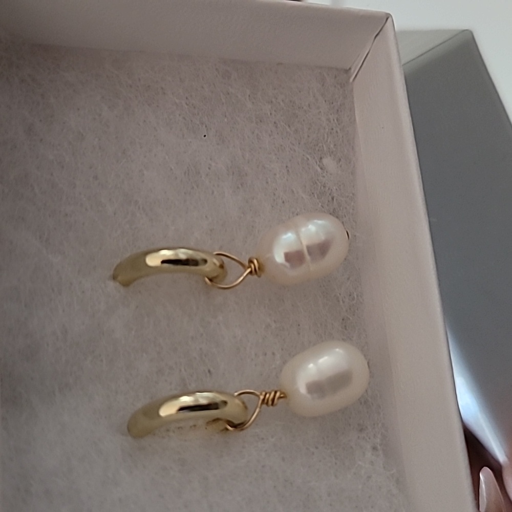 Pearl hoopies